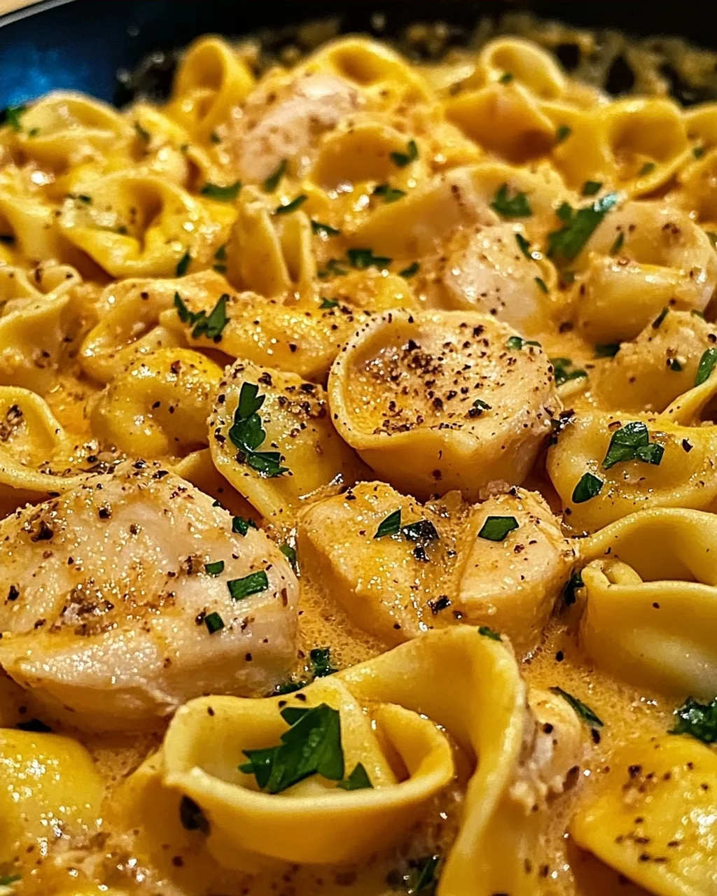 Eintopf Würzige Knoblauchbutter Hühnchen Tortellini Rezept