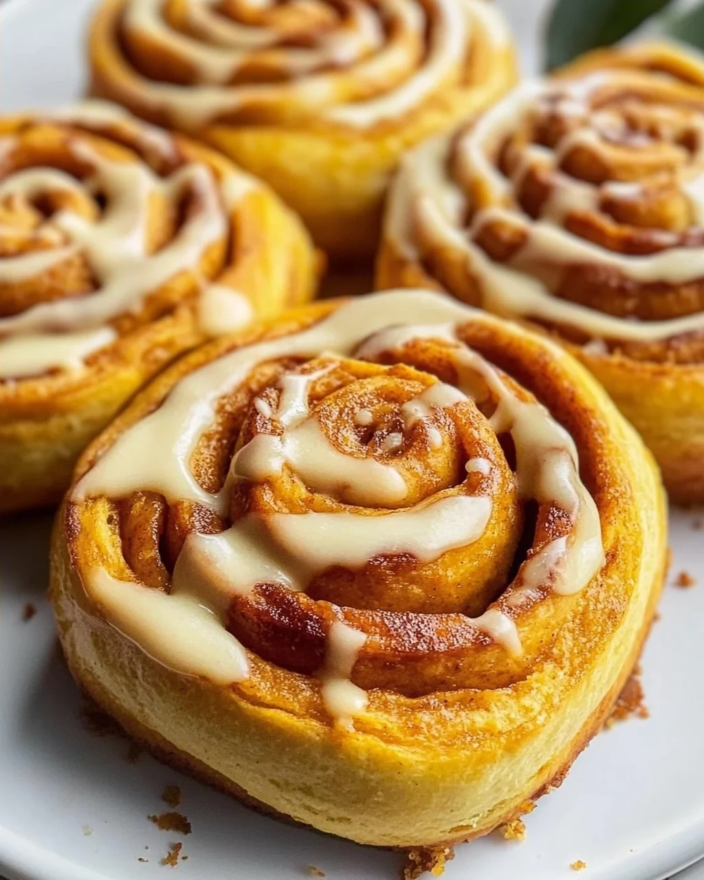 Saftige Kürbis Zimtschnecken – Herbstlicher Genuss!